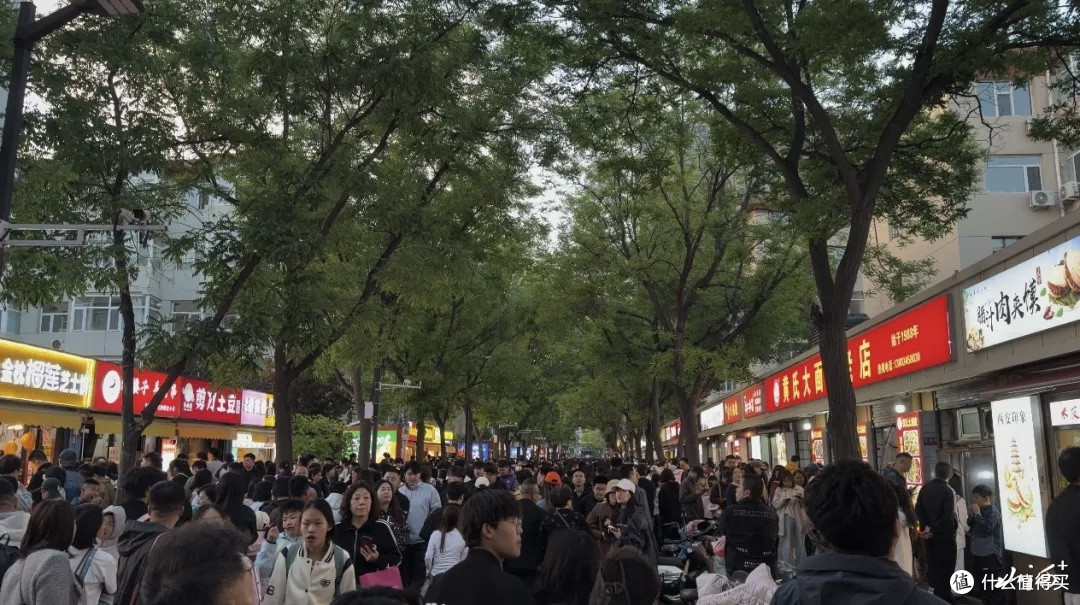 太原逛吃|老军营小吃街深度安利,本地人私藏烟火聚集地