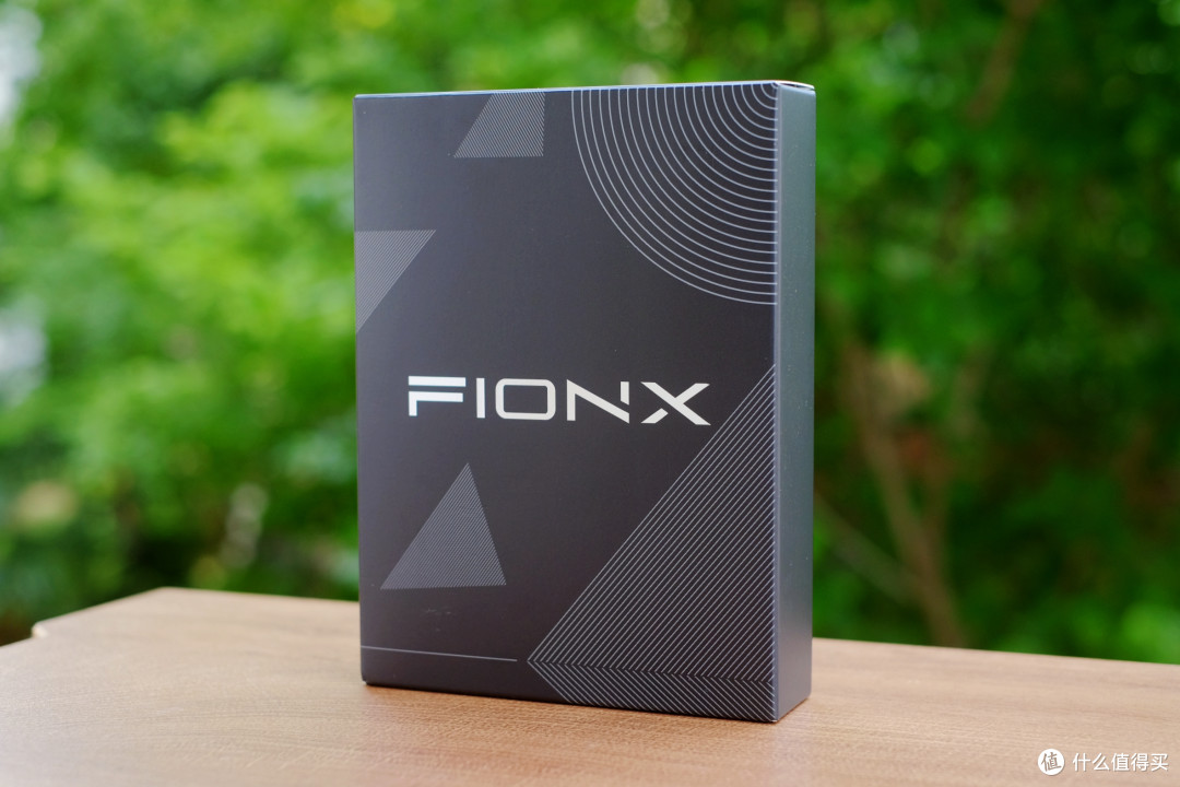 敏感牙+清洁党救星!测评FIONX声波+扫振 双模式电动牙刷!