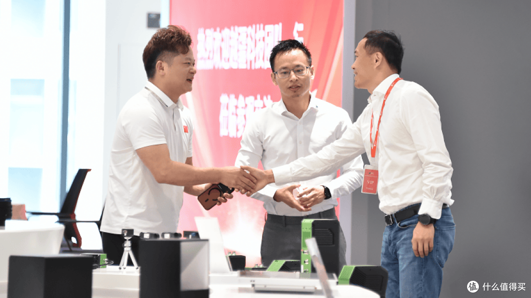 OPT与越疆科技达成战略合作,共拓工业级具身智造新蓝海