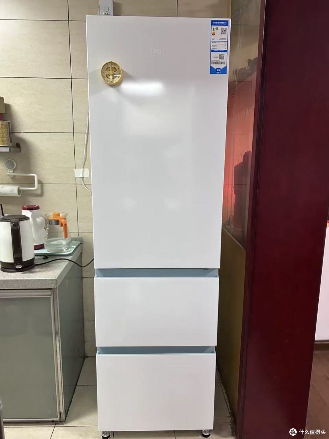租房党闭眼入!海尔太白 310L 三开门冰箱太实用了