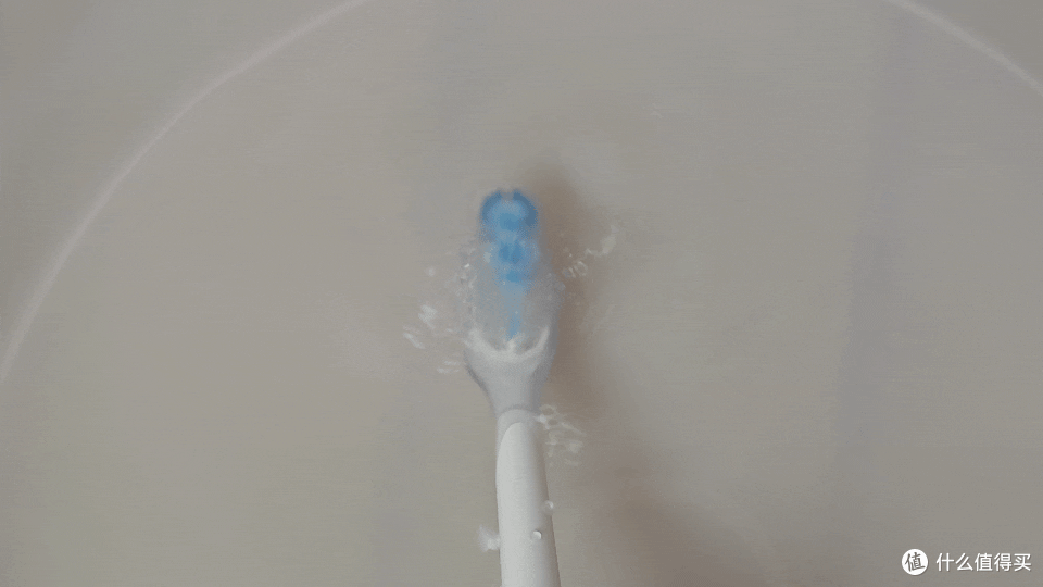 20年深耕超常规清洁力！测评FIONX声波+扫振电动牙刷，清洁天花板