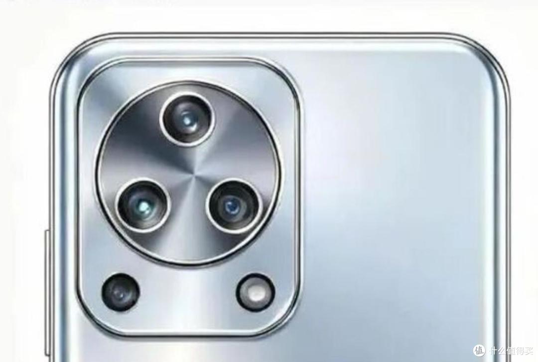 iPhone味越来越浓了?华为nova 16 系列草图曝光:双圆环没了