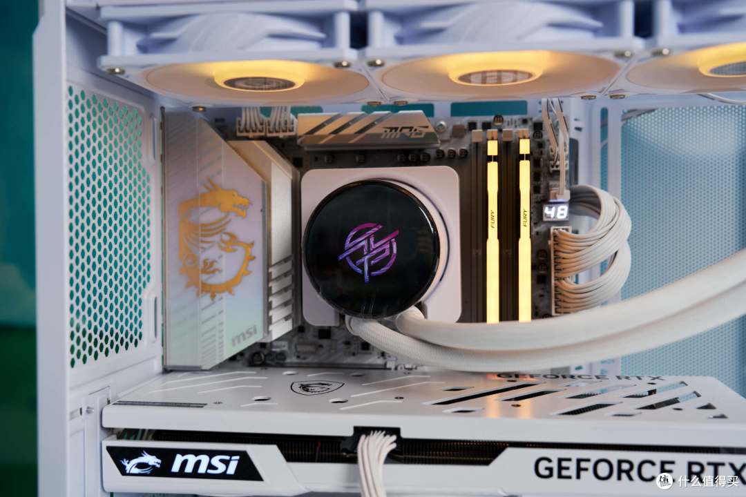 微星 B850M EDGE TI MAX WIFI:纯白 MATX 全能板