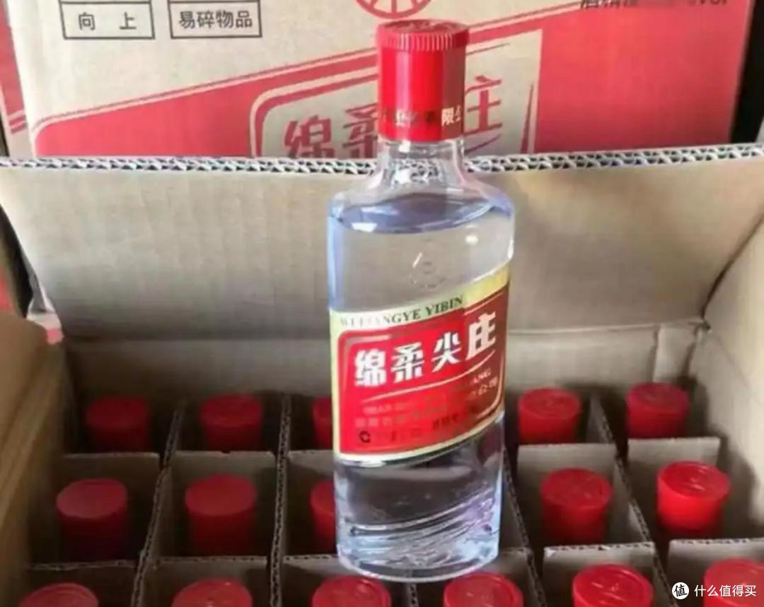 别再随意选白酒,盘点8款经典口粮白酒,家常小酌宴请亲友都适宜