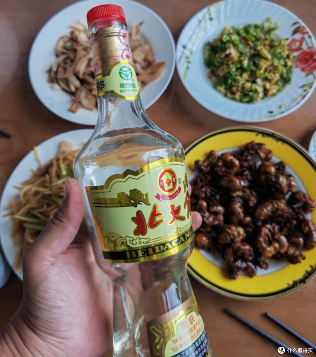 别再随意选白酒,盘点8款经典口粮白酒,家常小酌宴请亲友都适宜