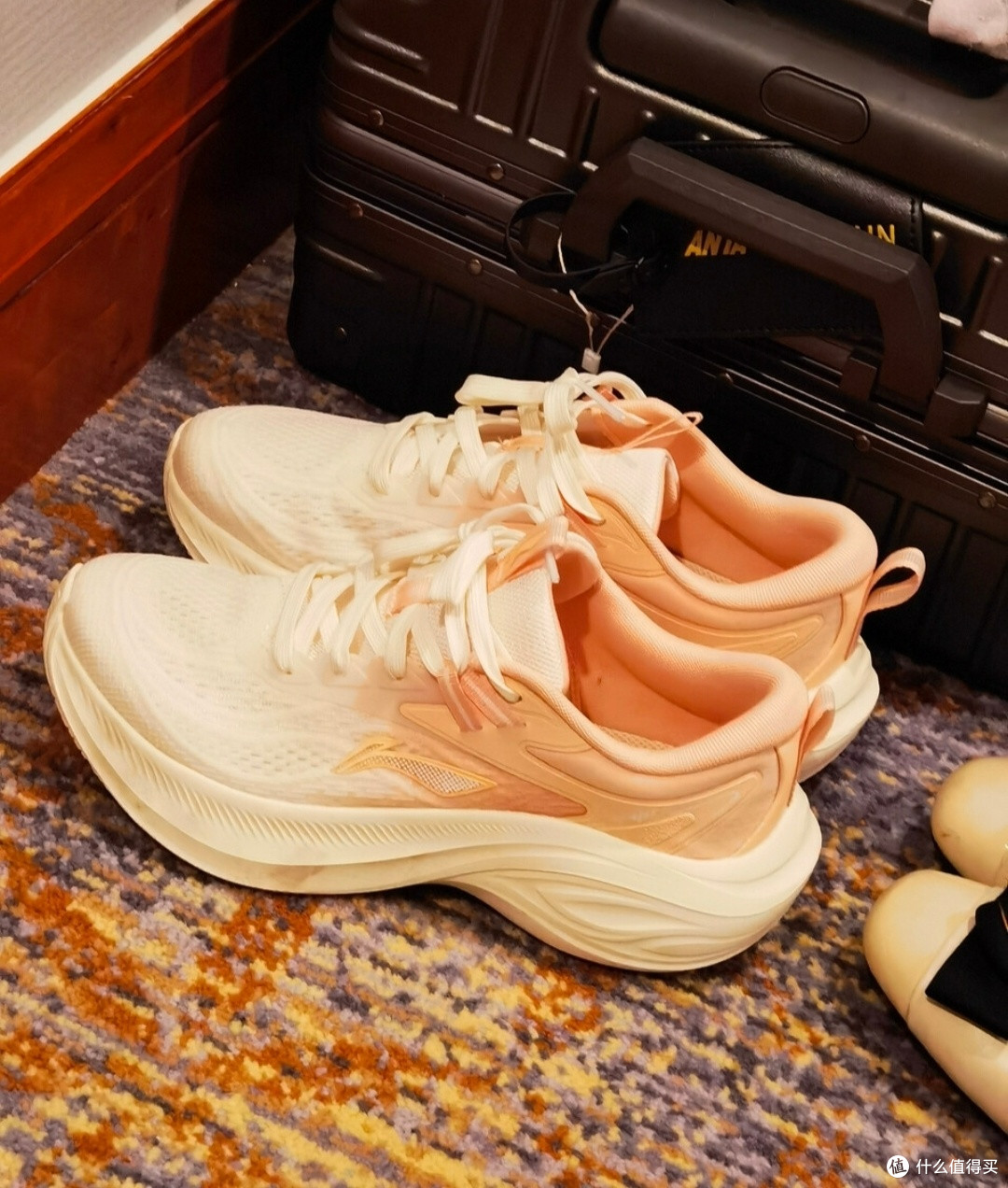 我的运动好搭子 李宁凌波休闲慢跑鞋
