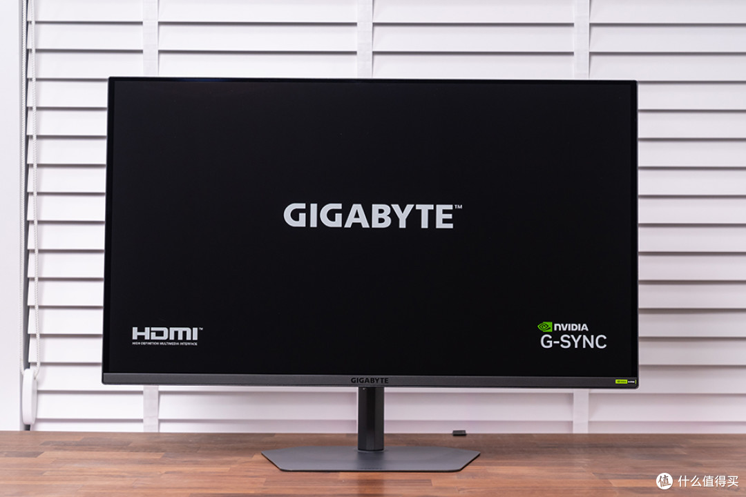 4K 240Hz QD-OLED 全能战士,技嘉 MO32U24 显示器评测