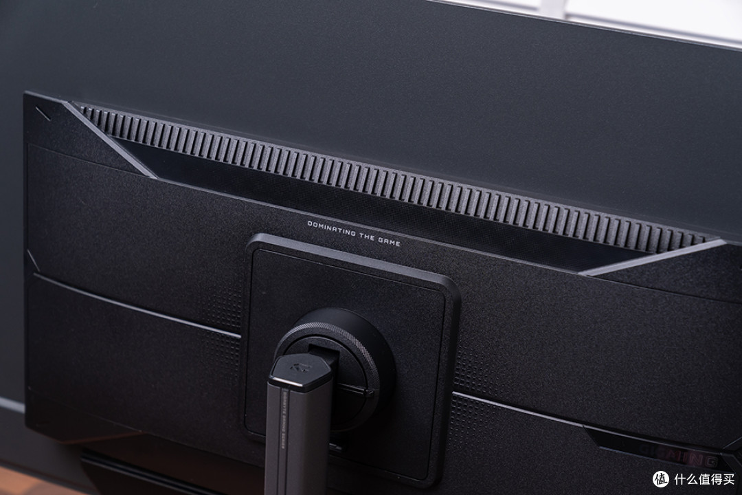 4K 240Hz QD-OLED 全能战士,技嘉 MO32U24 显示器评测