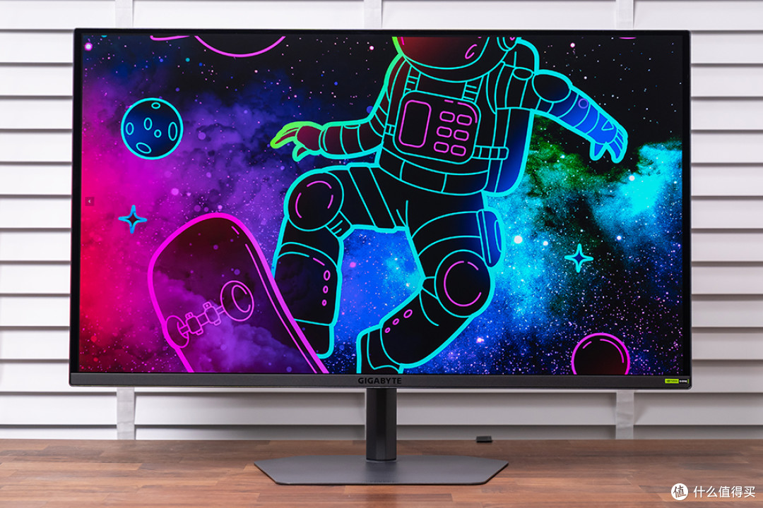 4K 240Hz QD-OLED 全能战士,技嘉 MO32U24 显示器评测