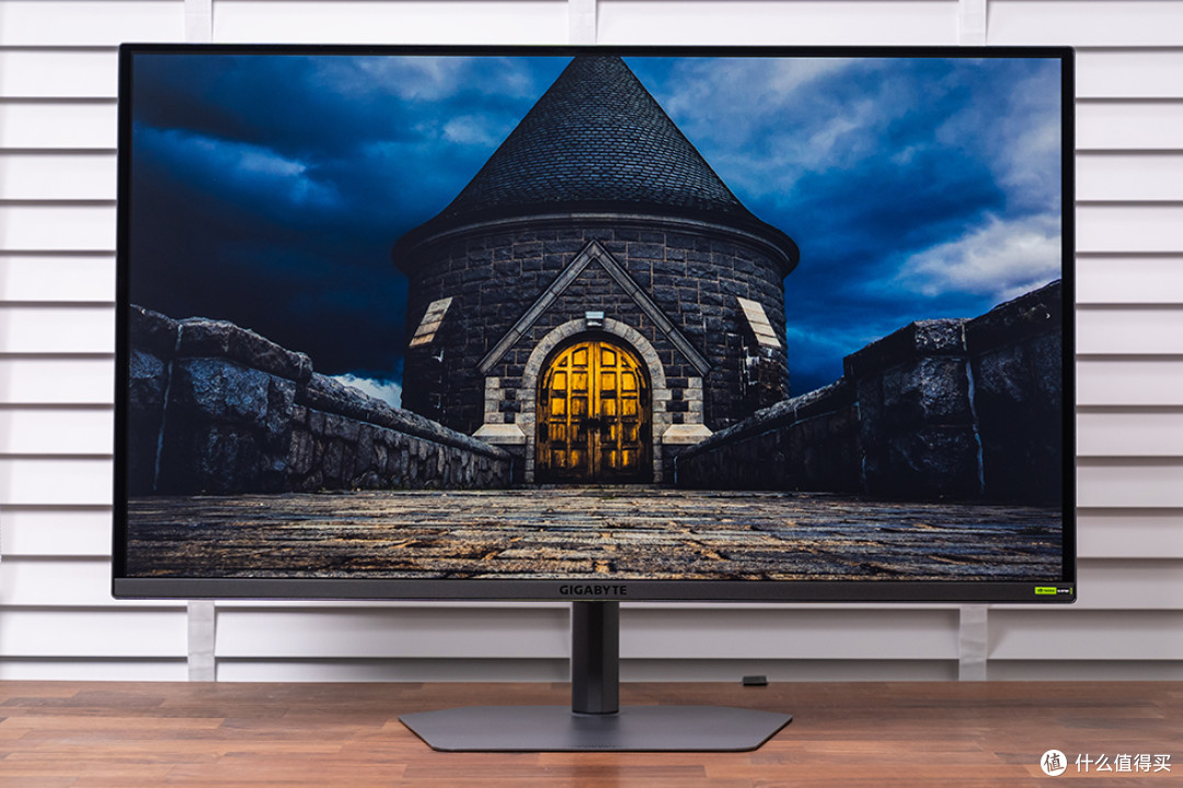 4K 240Hz QD-OLED 全能战士,技嘉 MO32U24 显示器评测