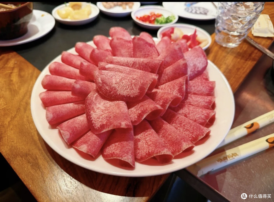 北京涮肉天花板!南门涮肉,一口沦陷的老北京烟火气
