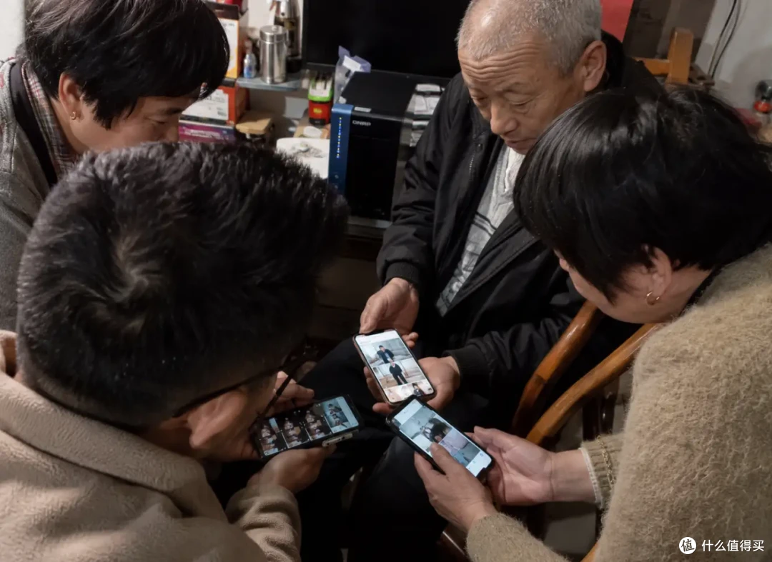 手机内存总是不够?这台 TS-264C,帮全家把照片和文件都装下