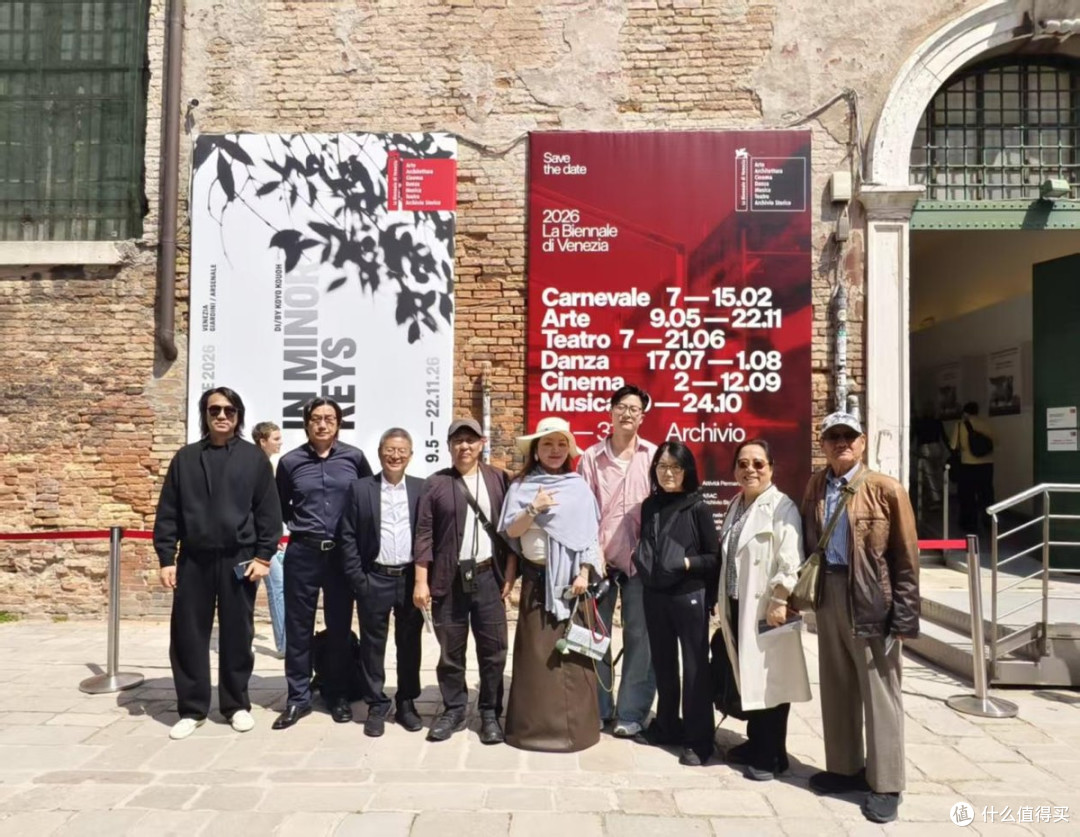 著名艺术家朱哲灵参加第61届威尼斯国际艺术双年展中国艺术特展周