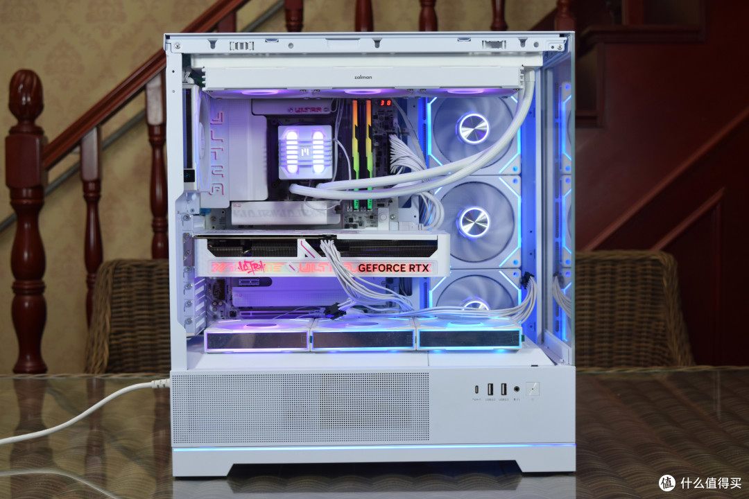 黑白双配色、背插可选,iGame RTX 5060 Ti Ultra W OC 装机实测