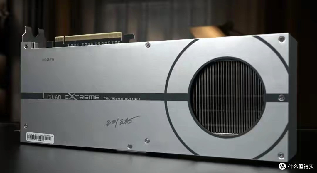 国产首款游戏显卡7G100发布,价格对标5060Ti,性能仅追平3060