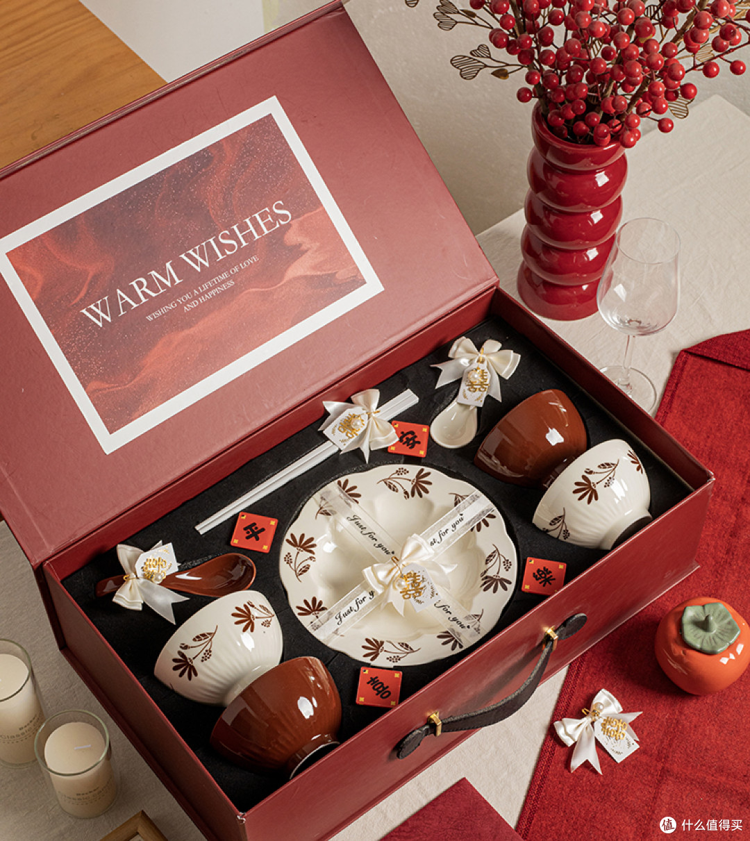 新婚订婚送啥好？这套陶瓷餐具礼盒，实用到天天用，还超有面子
