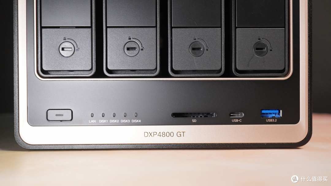 易用智能，AI加成 - 绿联DXP4800 GT