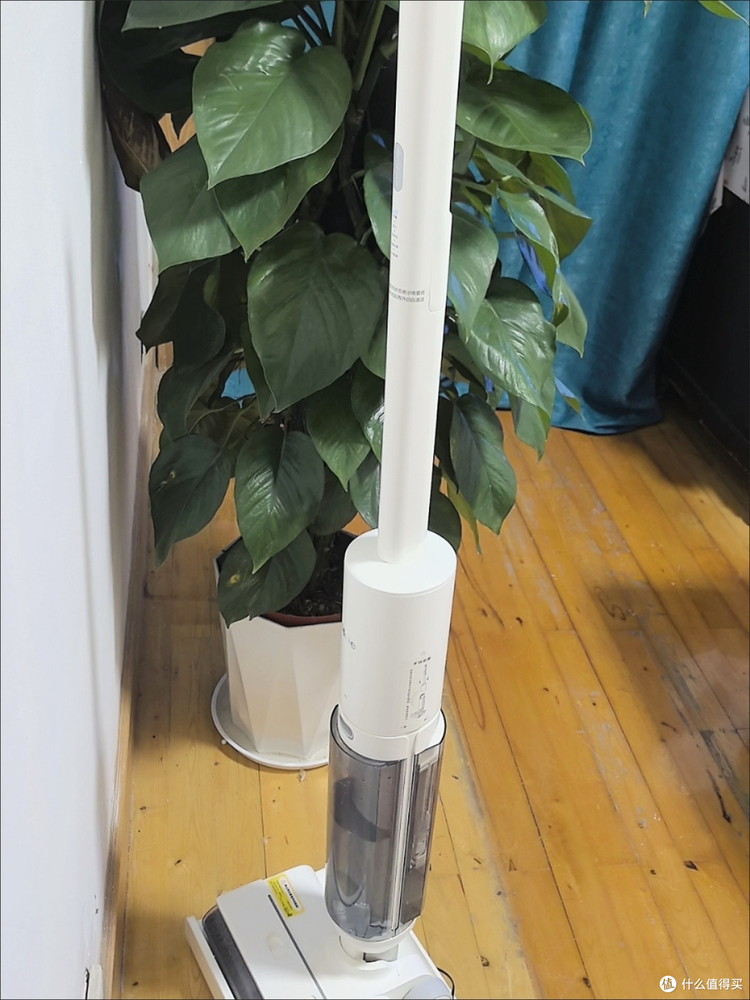 有了扫地机器人，再搭配上洗地机，这样的居家生活就非常的完美了