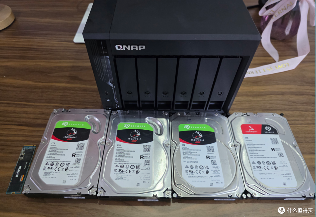 一次升级,多年无忧!为什么我把NAS从4盘位升级到了6盘位