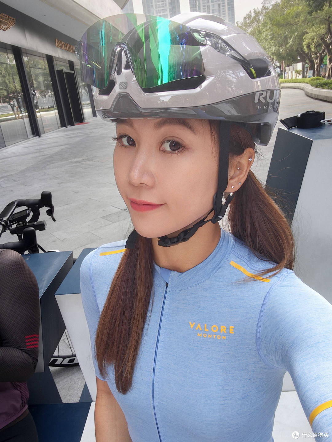 越大越好?骑行眼镜到底怎么选?
