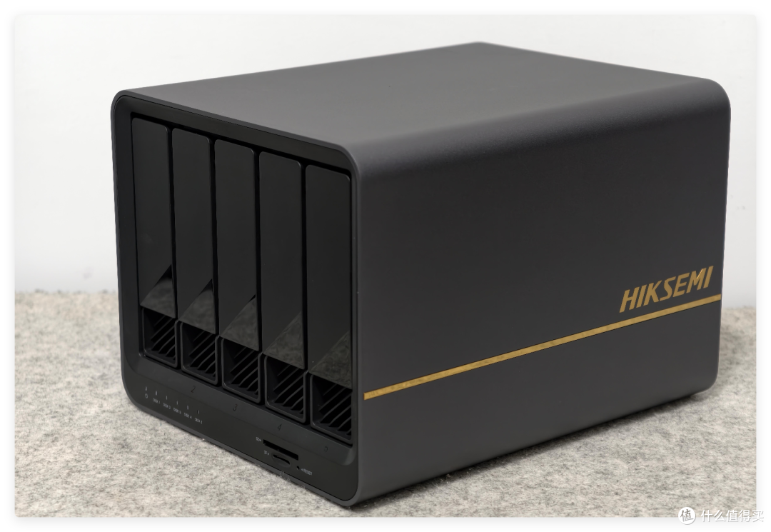 自带12路免费监控,5盘位新 NAS,海康存储 Mage50X 开箱