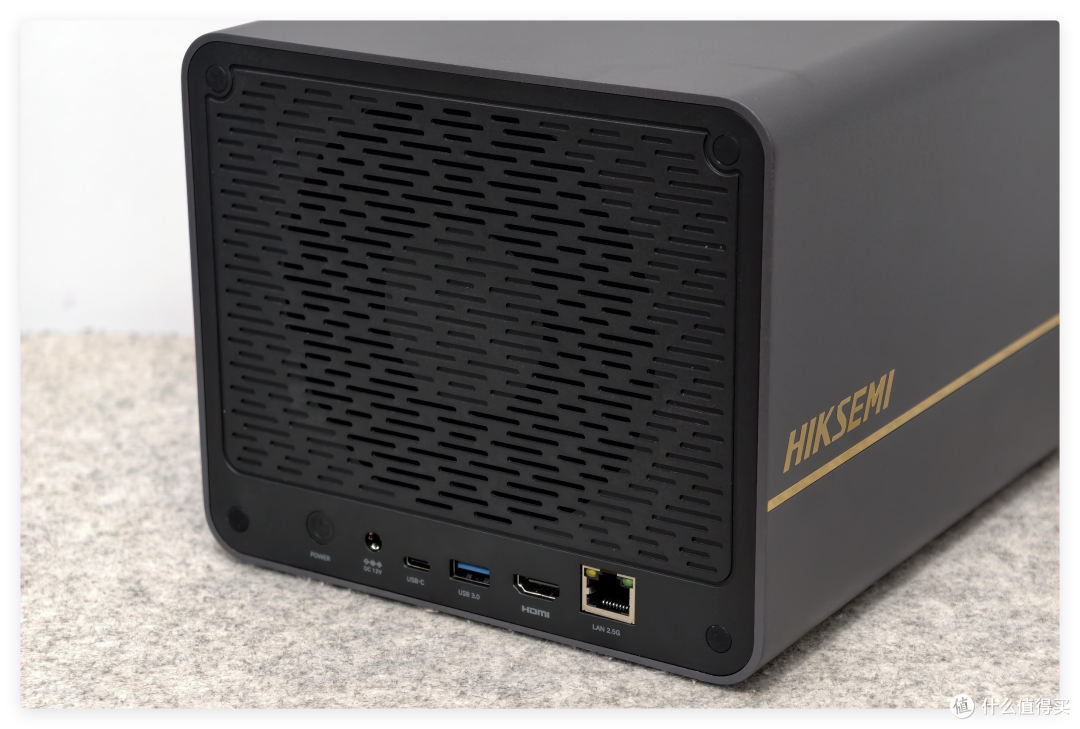 自带12路免费监控,5盘位新 NAS,海康存储 Mage50X 开箱