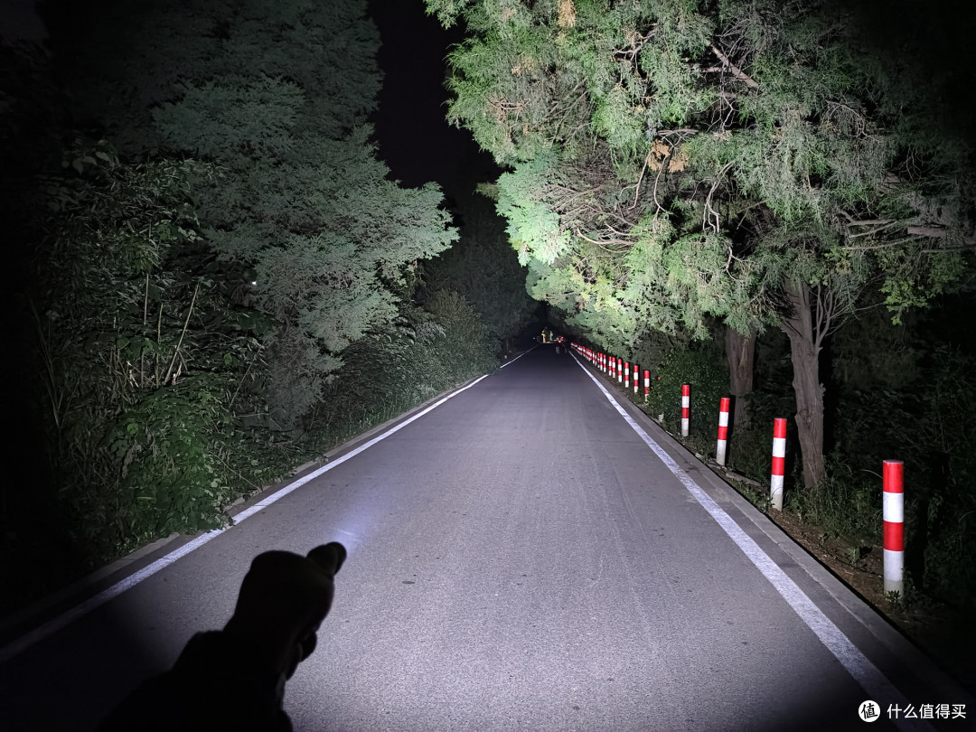 通勤路上的好伙伴,在路上M8 EDC迷你小手电体验