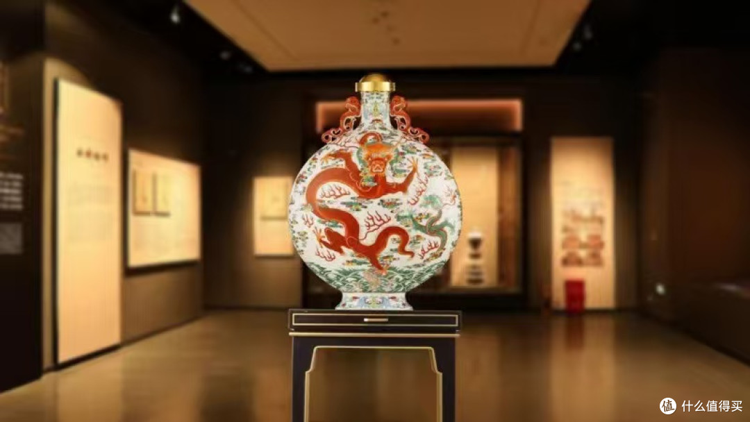 宜宾五粮液股份“真龙天子·苍龙教子”纪念酒,敬献时代脊梁