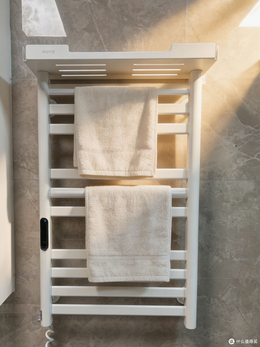 告别浴室湿冷!芯毅电热毛巾架,千元内搞定全屋智能卫浴体验