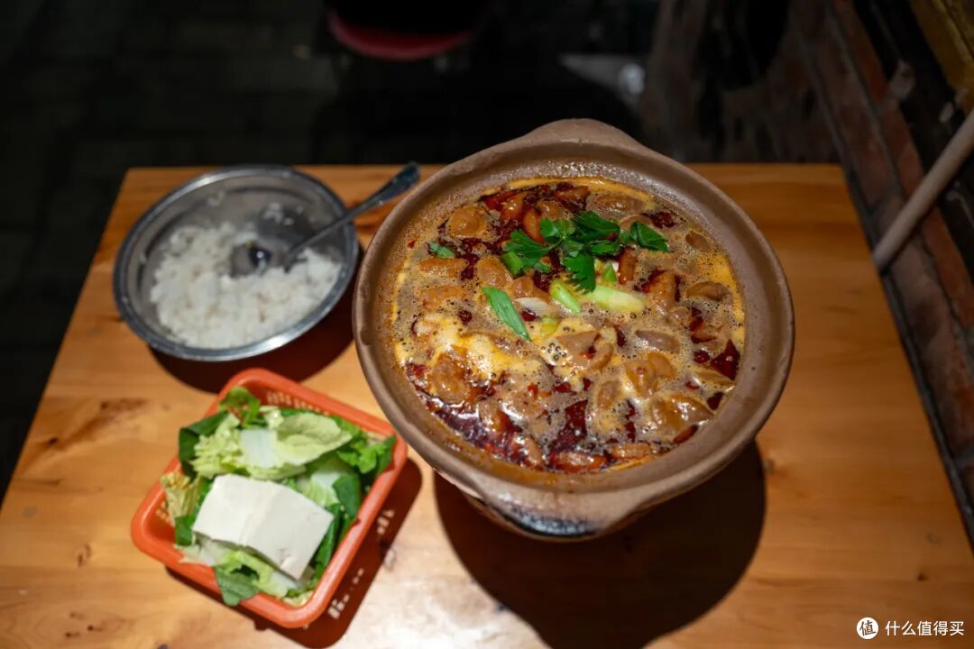 三个词形容这座长江边的美食之城:巨好吃!还没火?不应该啊。
