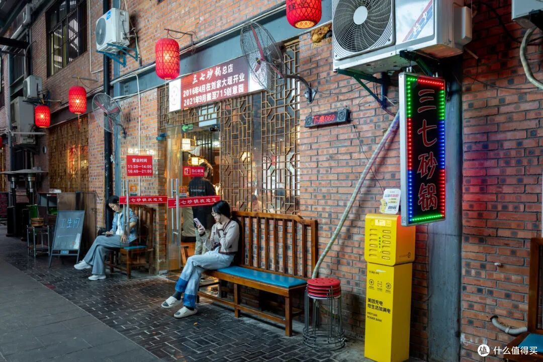 三个词形容这座长江边的美食之城:巨好吃!还没火?不应该啊。