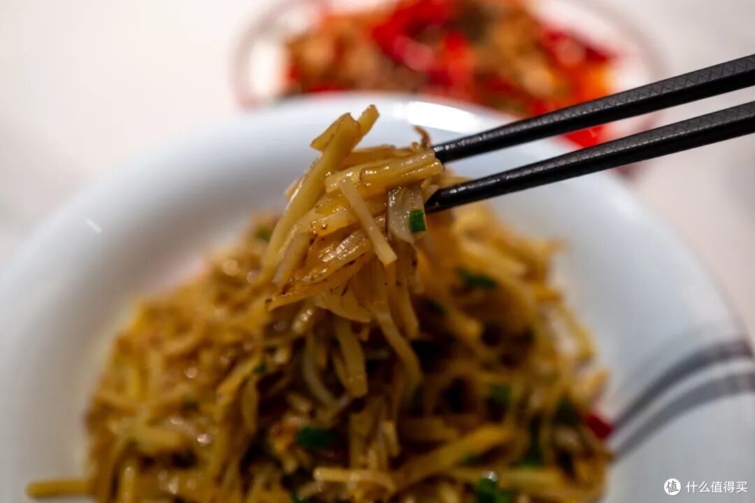 三个词形容这座长江边的美食之城:巨好吃!还没火?不应该啊。