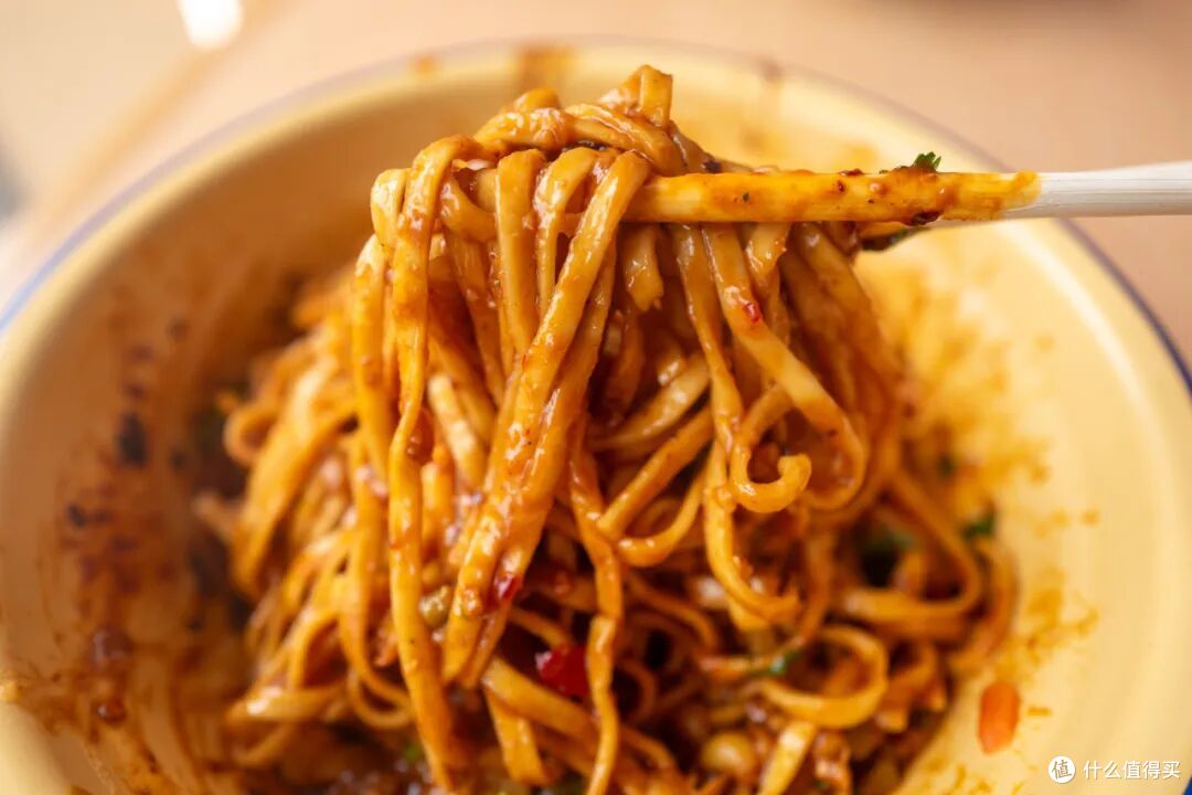 三个词形容这座长江边的美食之城:巨好吃!还没火?不应该啊。