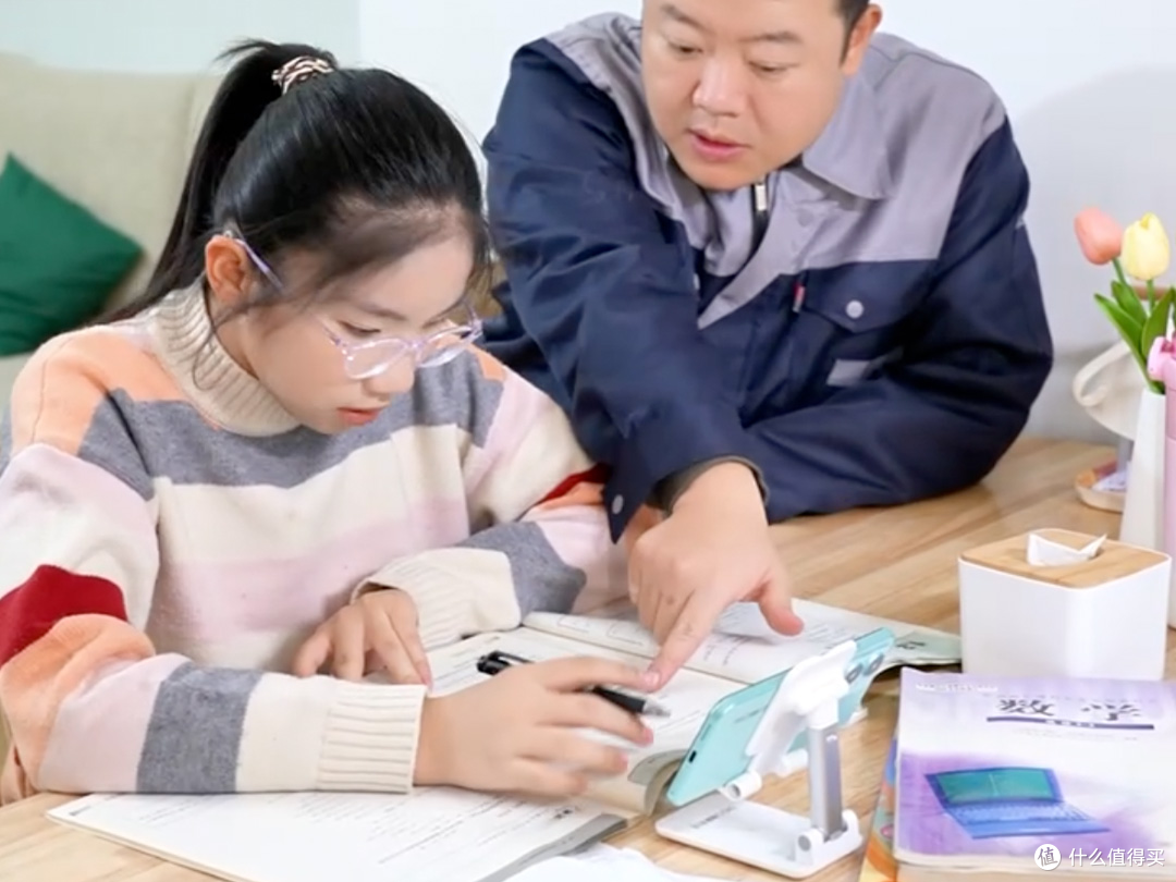 360OS奇少年对比普通手机 学生用机差异一目了然