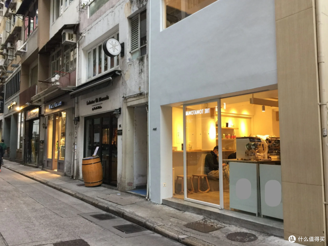 快节奏到慢生活:香港街头咖啡店变迁背后的社会隐喻