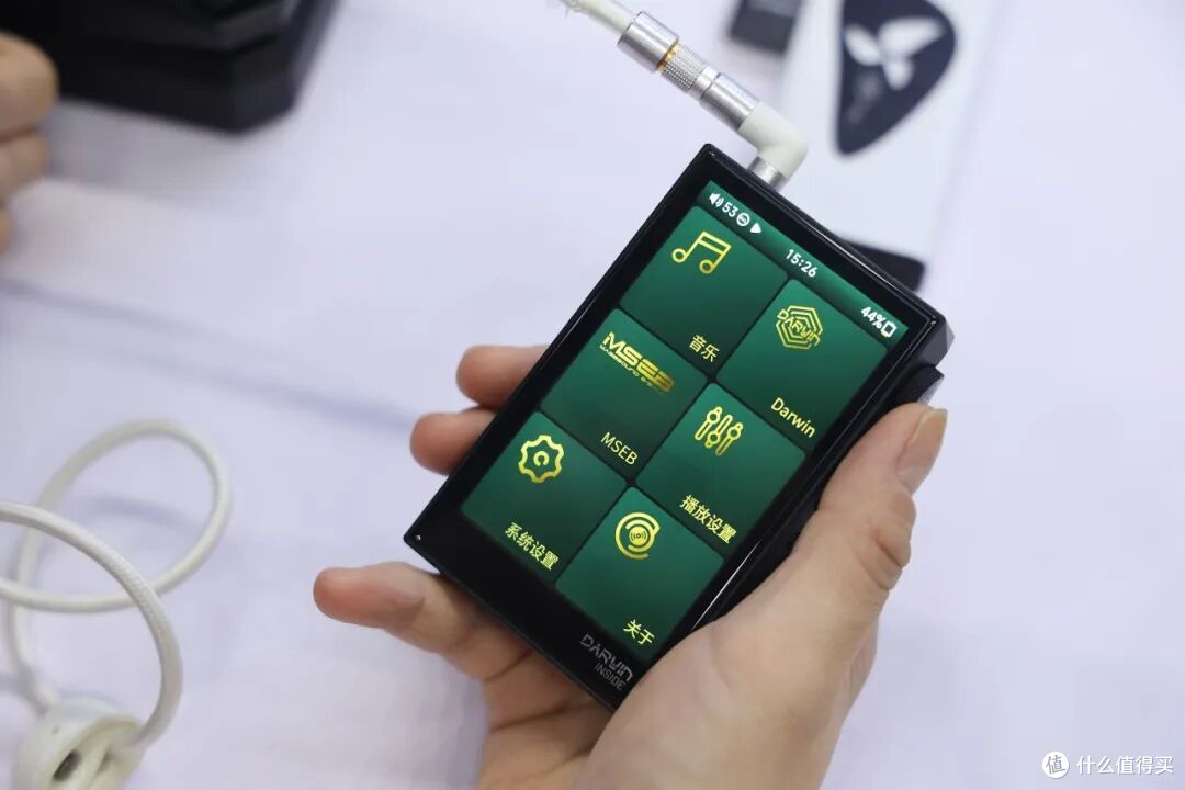 耳边前线 | 和小公举一起回顾深圳国际耳机展的新品!