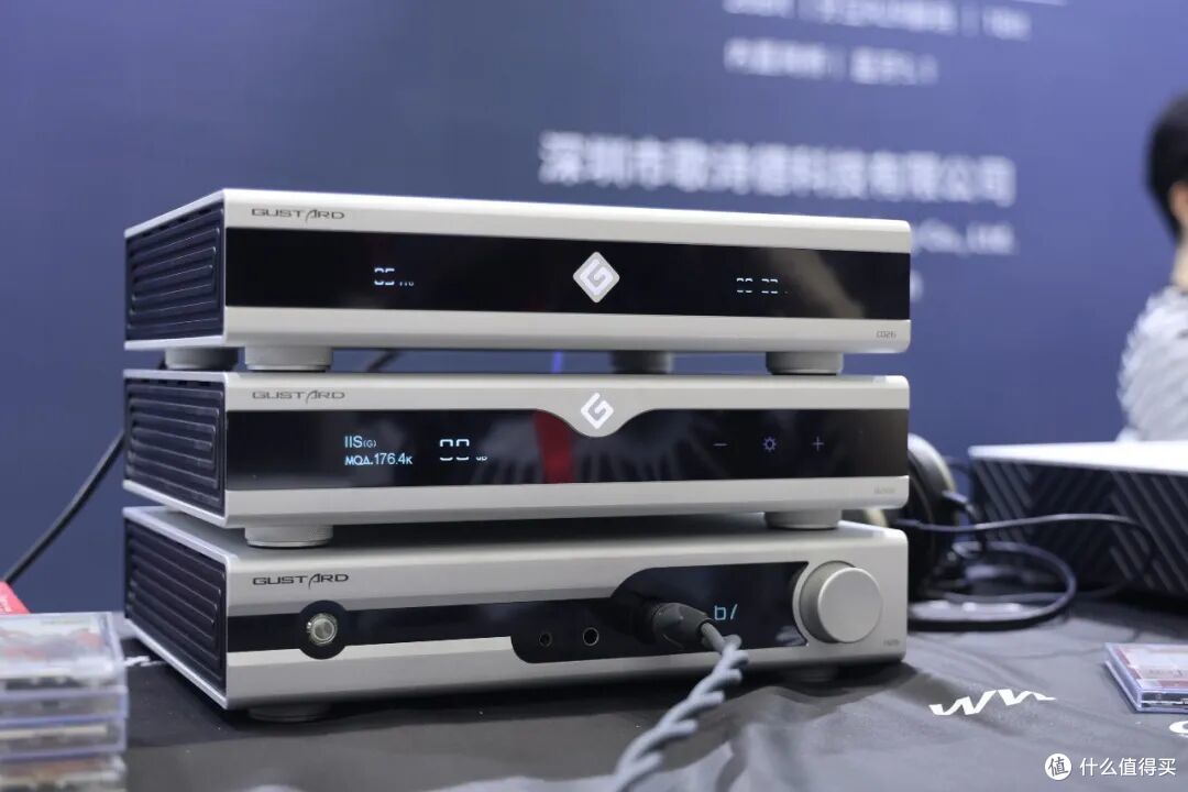 耳边前线 | 和小公举一起回顾深圳国际耳机展的新品!
