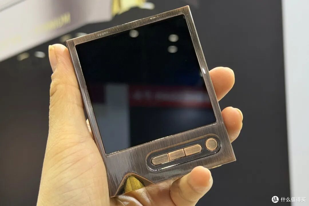 耳边前线 | 和小公举一起回顾深圳国际耳机展的新品!