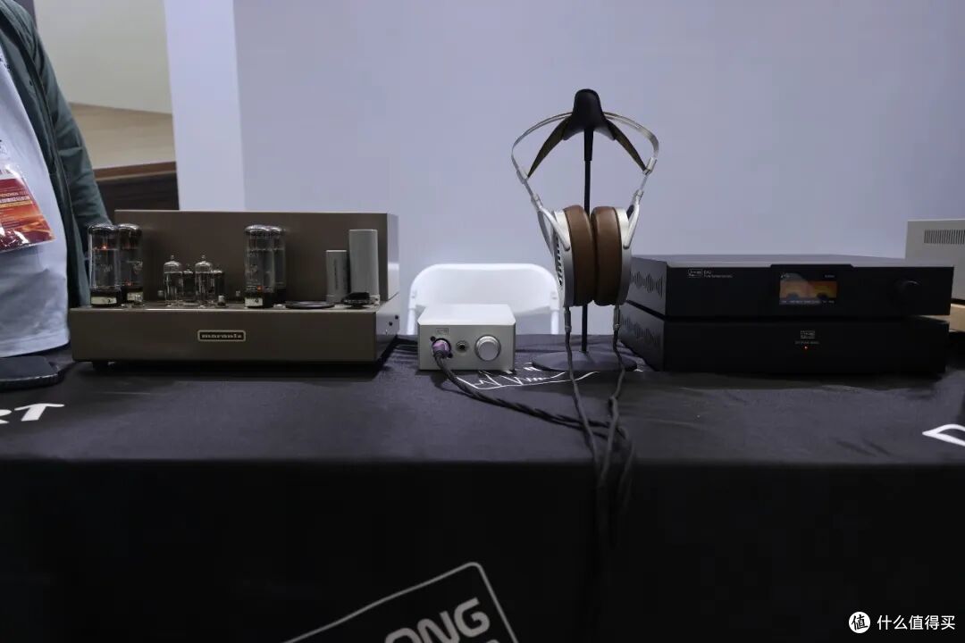 耳边前线 | 和小公举一起回顾深圳国际耳机展的新品!