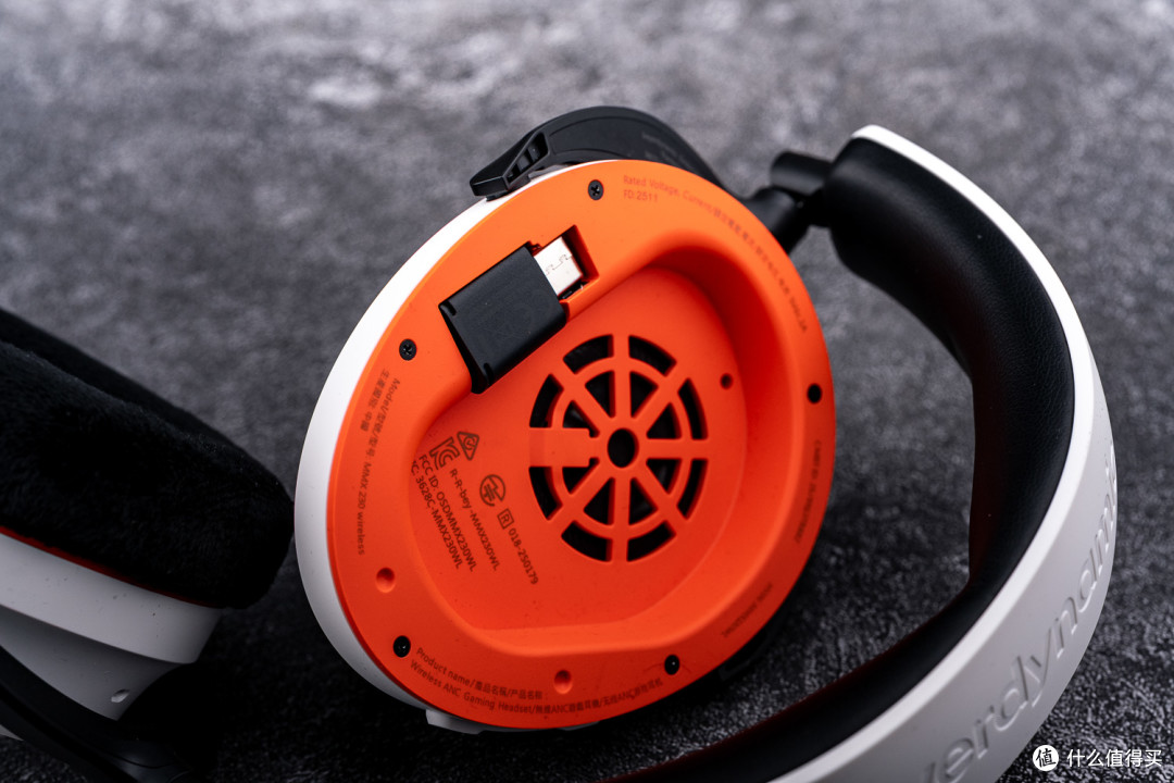 无线游戏头戴的毕业之选——拜雅 MMX 230 wireless