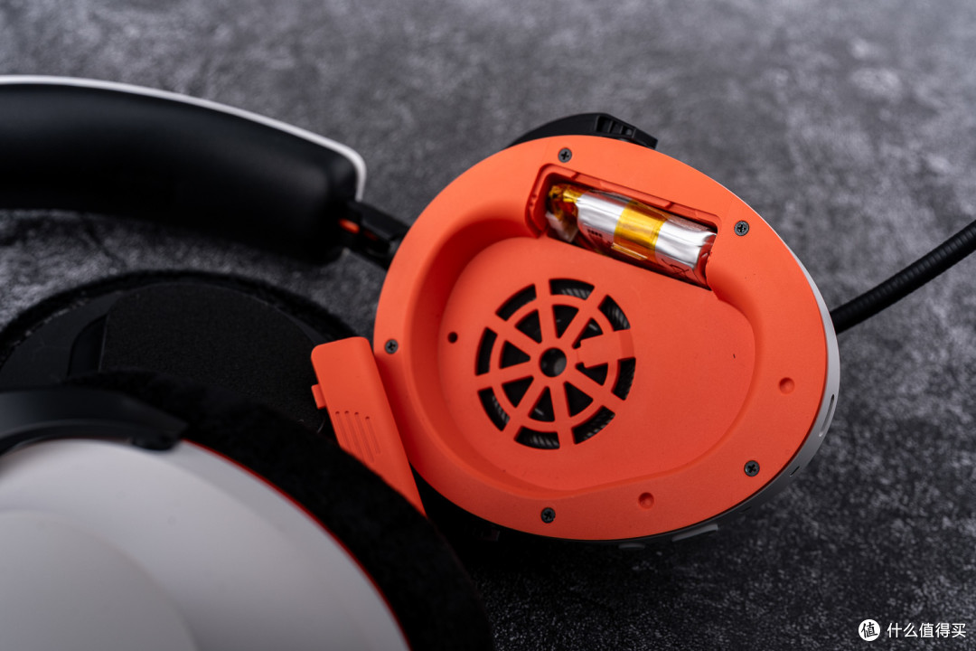 无线游戏头戴的毕业之选——拜雅 MMX 230 wireless