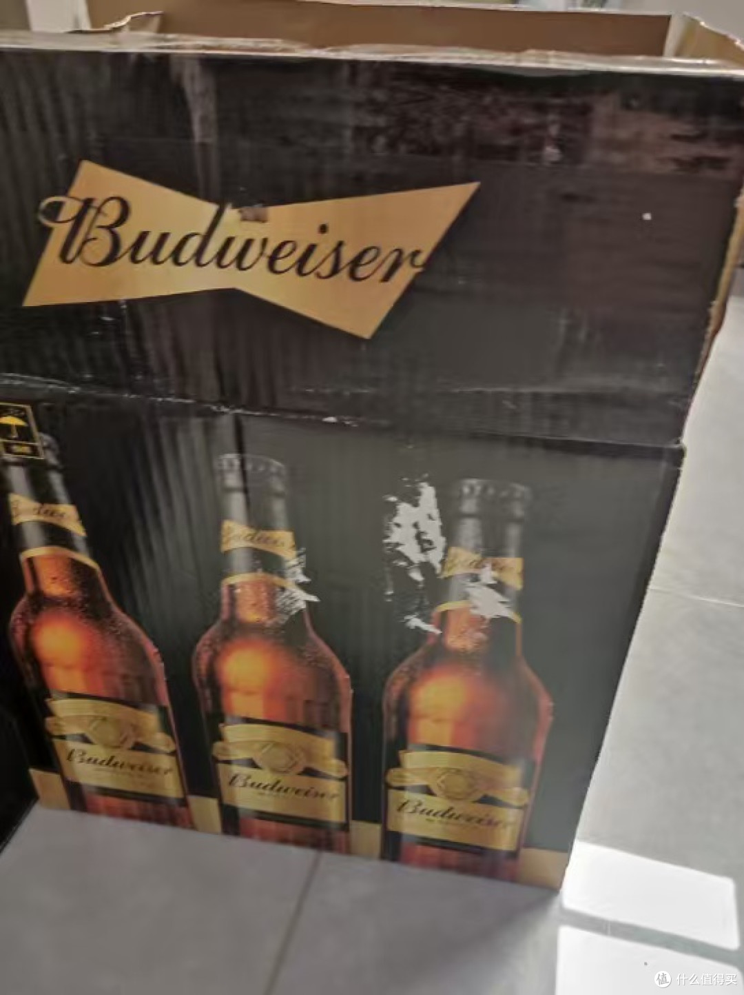 百威黑金烈性啤酒:看球吃虾的硬核之选