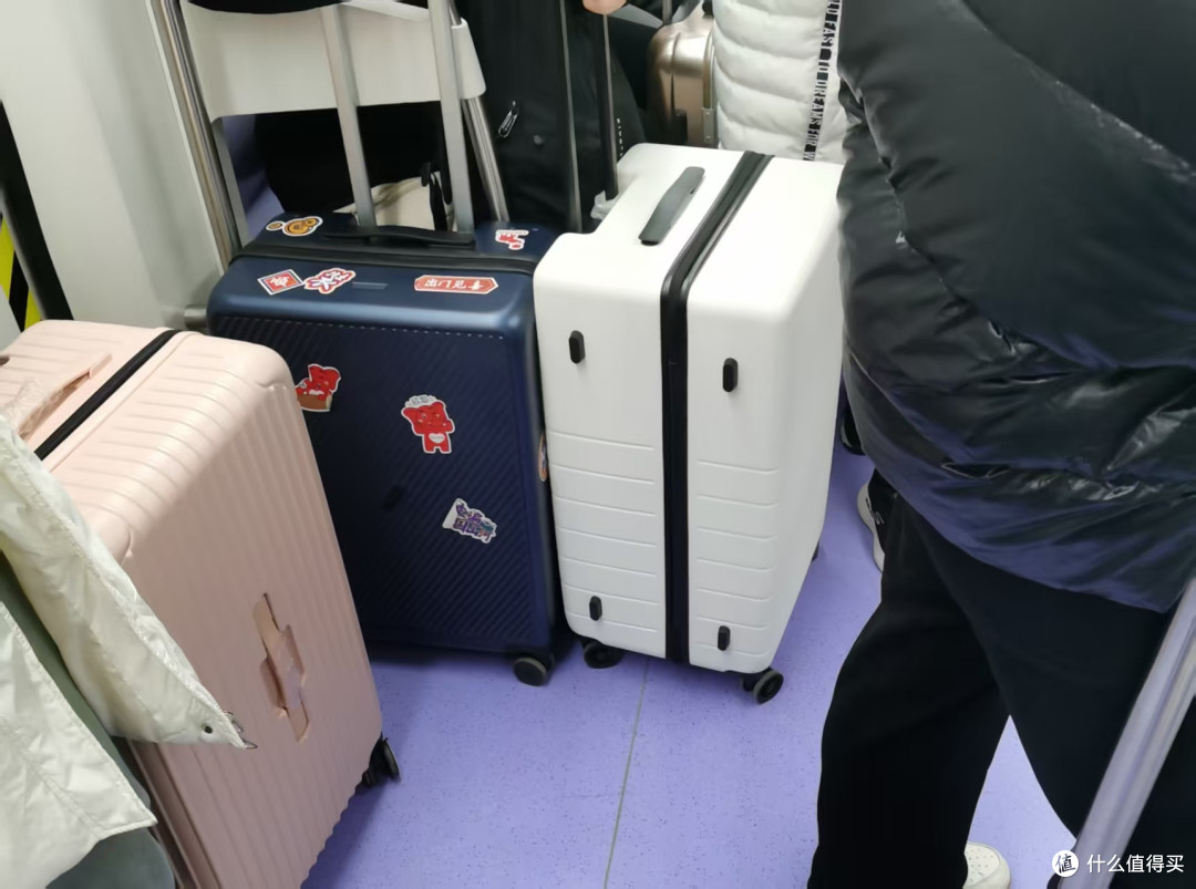 2026新款行李箱深度测评｜5款实测，解决托运摔裂、安检取物难点