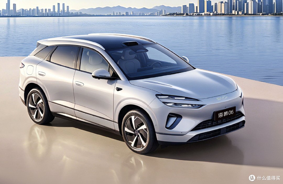 12.99万!新款海狮06 DM上市,205km纯电续航起步,可选310版本!