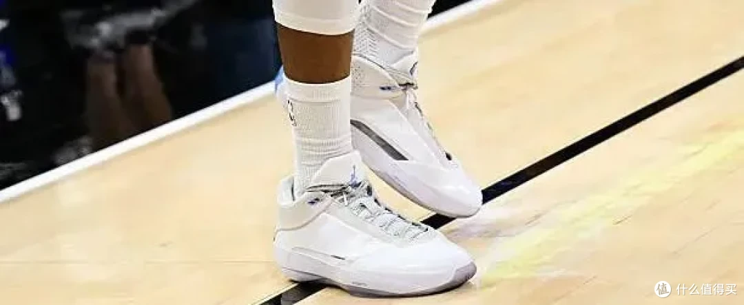 【NBA每日上脚】全球三双！塔克科比和Yeezy2联名，又有人上脚？