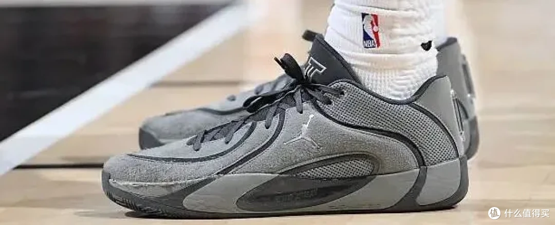 【NBA每日上脚】全球三双！塔克科比和Yeezy2联名，又有人上脚？