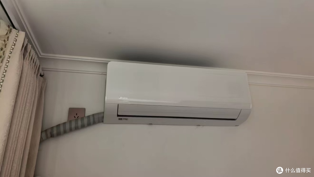 小户型封神🔥美的一拖二空调|1 外机带 2 内机