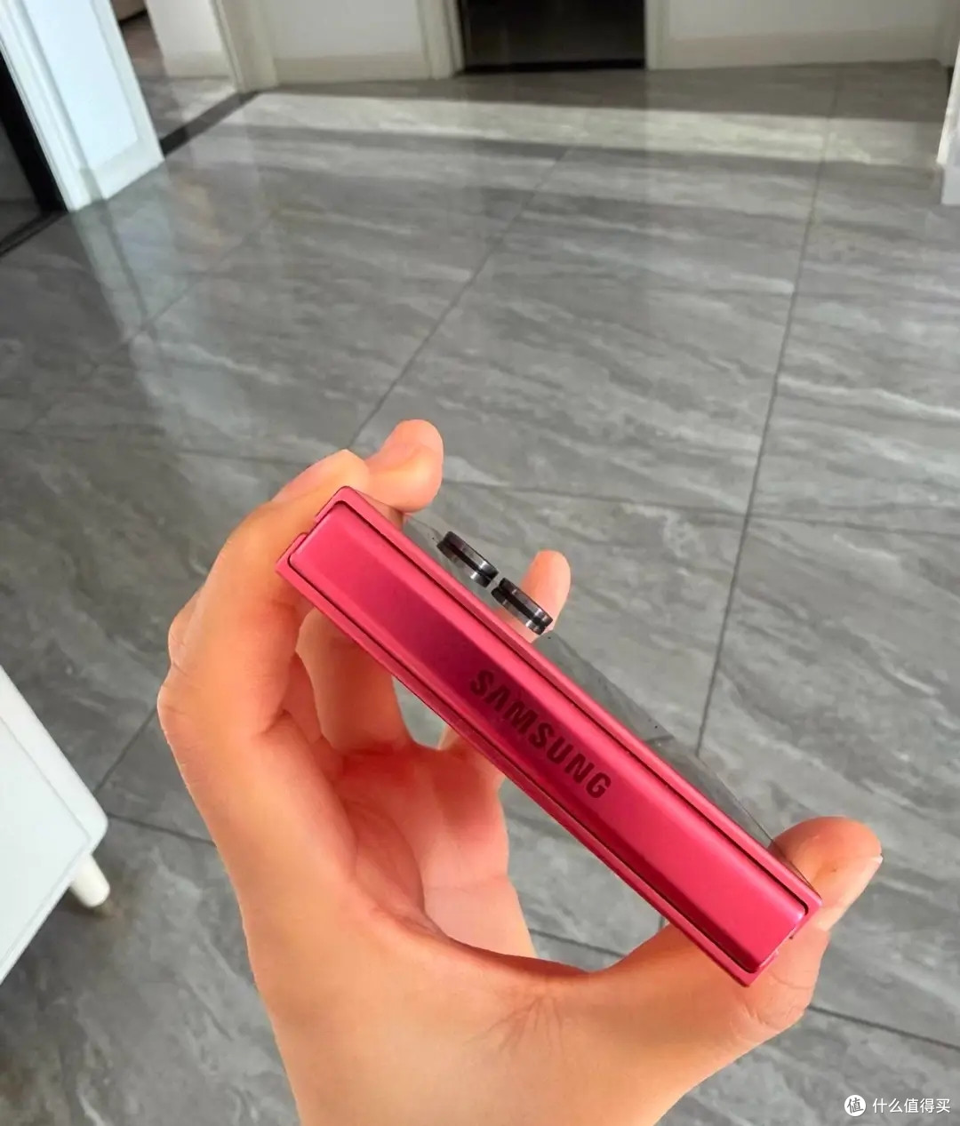 三星Z Flip7一周主力机实测|彻底沦陷!这三个优点真的戒不掉
