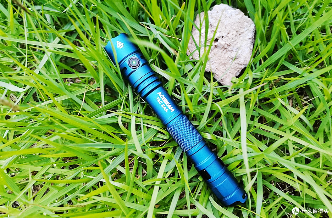 1600流明的手电小钢炮!ACEBEAM TAC 2AA:双电源模式,EDC必备
