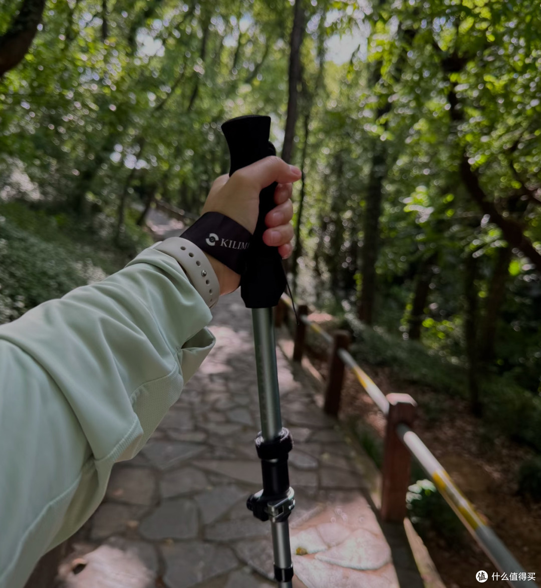 就是这根KILIMA登山杖